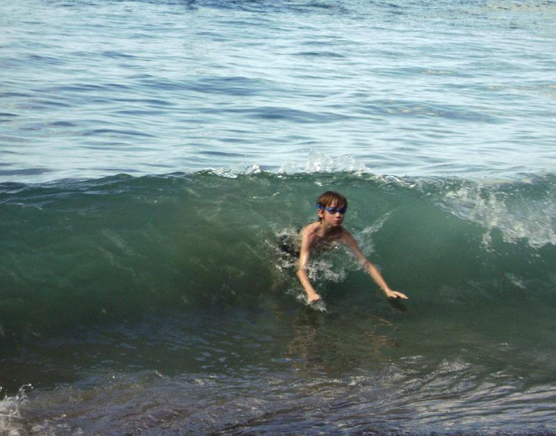 Dave_wave.jpg - David, body surfing